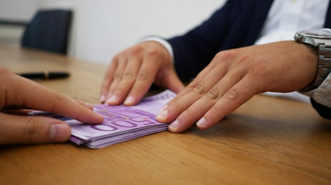 Caparra confirmatoria: cos’è e come funziona – in 6 punti.