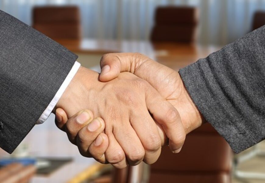 Contratto di locazione con garante: 7 punti chiave.