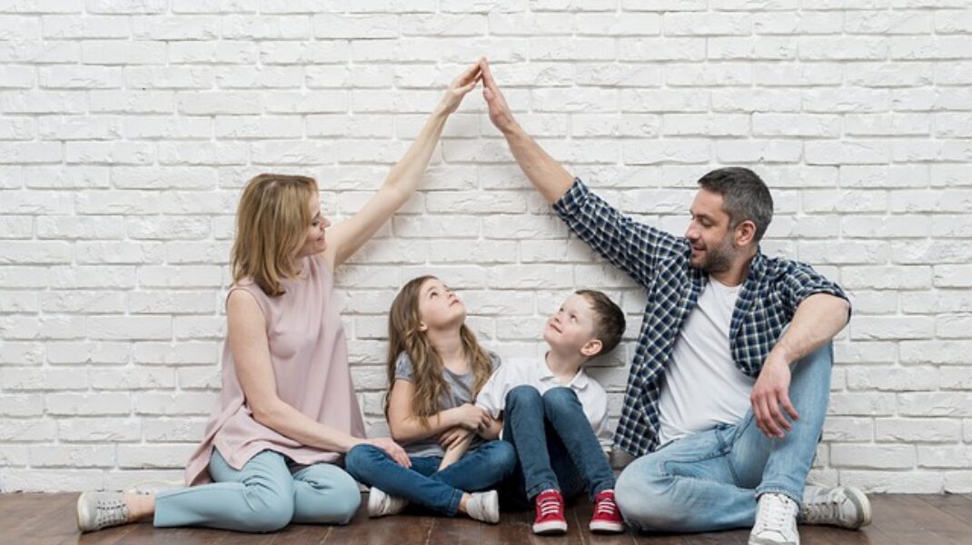 Intestare casa a figli minorenni: Guida completa e vantaggi.