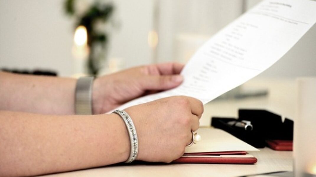 Vendere casa senza notaio con scrittura privata autenticata.