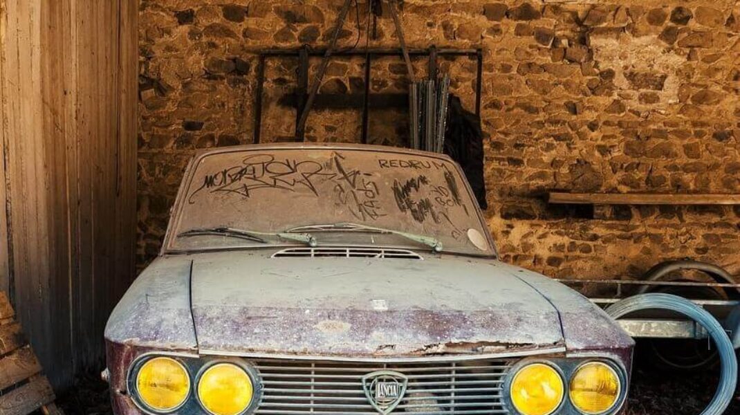 Assicurazione auto ferma in garage: Obbligo e deroghe.